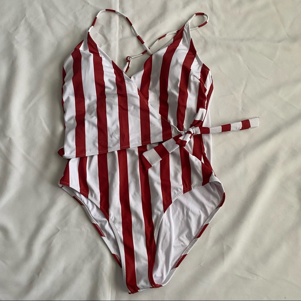 CUPSHE ONE PIECE WHITE & BROWN(RUST) BATHING SUIT